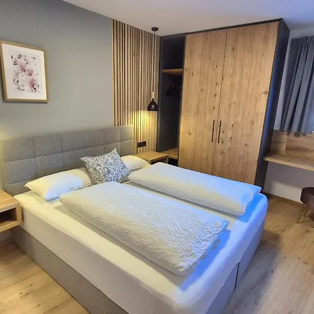 Sunplatzl * Forstau (Salzburg)